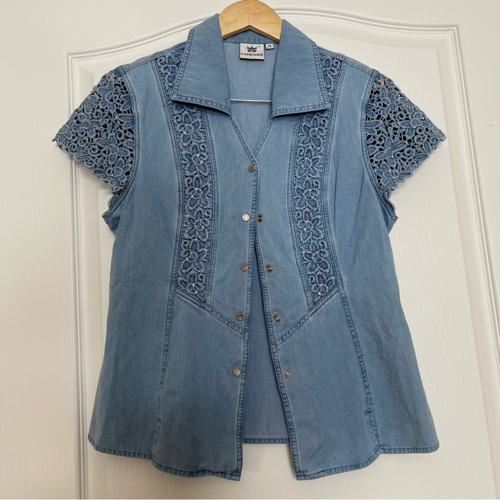 Lafei-neir womens top with beautiful detailing all around size M stretch denim